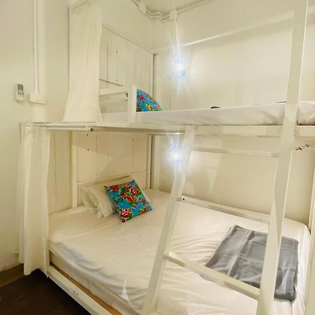 Chiza Hostel Chiangmai เชียงใหม่ ภายนอก รูปภาพ